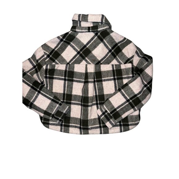 Blank NYC Green plaid fall boxy crop Shacket button up women's size small - Picture 3 of 8